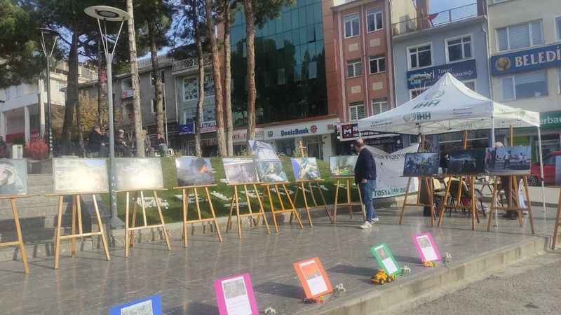 İsrail'in Filistin'de yaptığı soykırım fotoğraflarla anlatıldı İsrail'in Filistin'de yaptığı soykırım fotoğraflarla anlatıldı