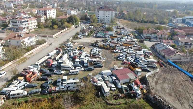 Araç mezarlığında 500 milyonluk servet çürüyor