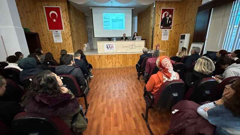 Dünyada her 4 çocuktan 1’i istismar mağduru oluyor Dünyada her 4 çocuktan 1’i istismar mağduru oluyor
