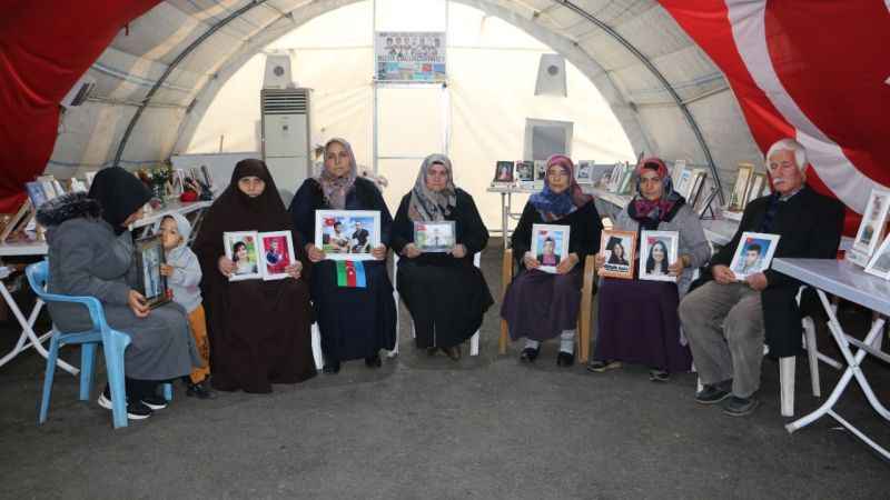 Evlat nöbetinde bin 557'inci gün Evlat nöbetinde bin 557'inci gün