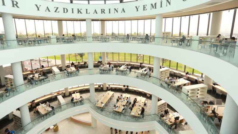 Antalya'nın 2 bin 500 kişilik kütüphanesi açılışa hazırlanıyor