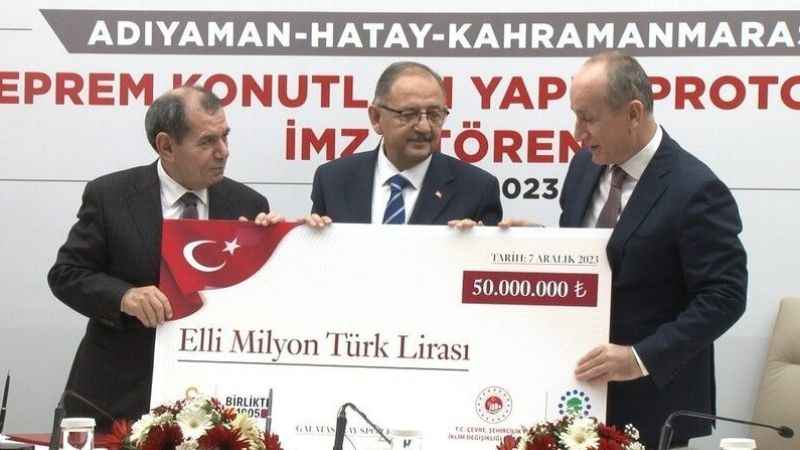 Galatasaray deprem bölgesinde 300 konut yapımı için bağışta bulundu Galatasaray deprem bölgesinde 300 konut yapımı için bağışta bulundu