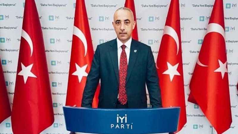 İYİ Parti Niğde İl Başkanı Uzun görevinden istifa etti İYİ Parti Niğde İl Başkanı Uzun görevinden istifa etti