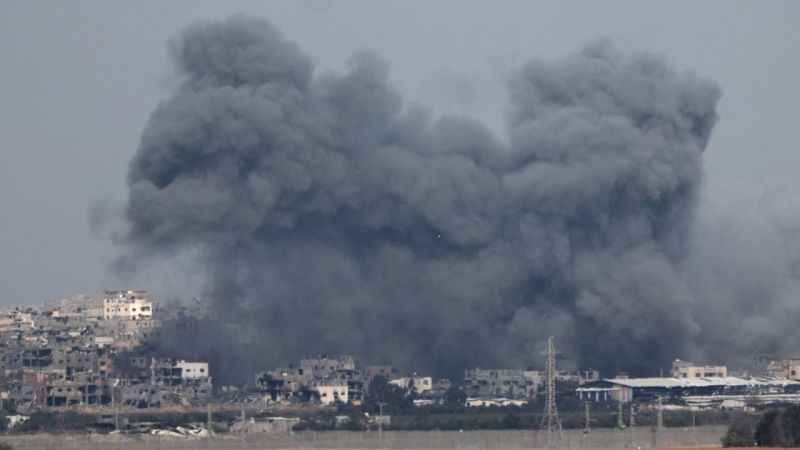 Hamas, çok sayıda esirin İsrail saldırılarında öldüğünü açıkladı Hamas, çok sayıda esirin İsrail saldırılarında öldüğünü açıkladı