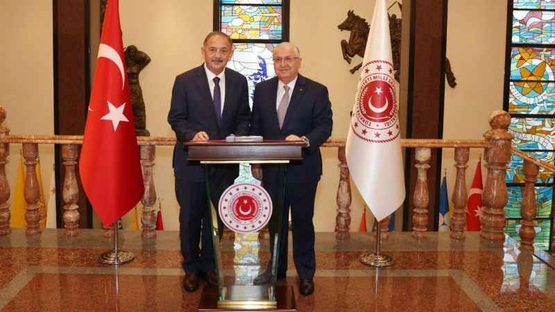 Bakan Güler ve Bakan Özhaseki bir araya geldi Bakan Güler ve Bakan Özhaseki bir araya geldi