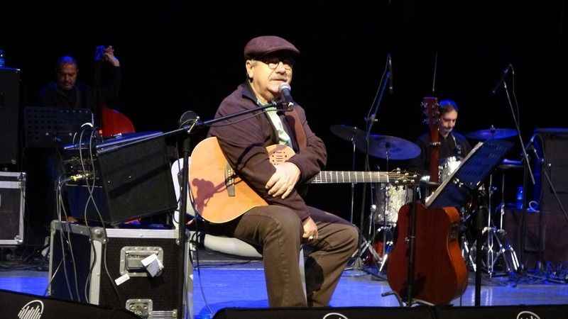 Sinop’ta, Bülent Ortaçgil sahne aldı Sinop’ta, Bülent Ortaçgil sahne aldı
