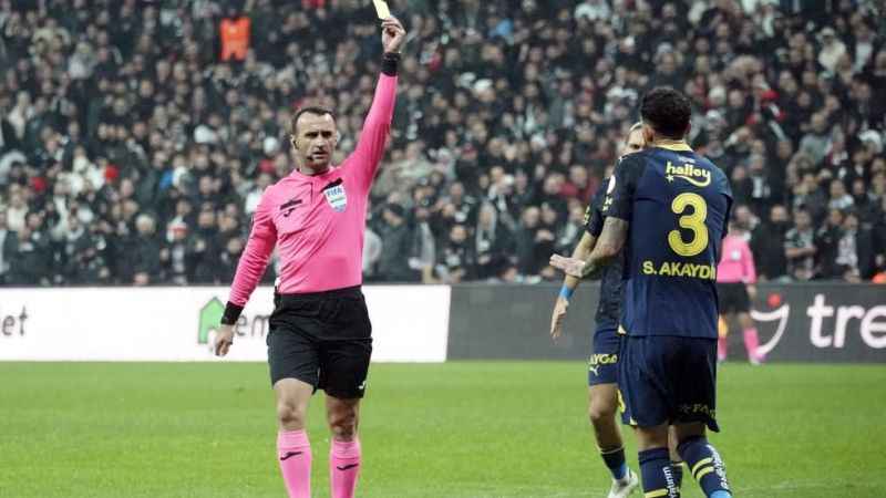 Samet Akaydin cezalı duruma düştü Samet Akaydin cezalı duruma düştü