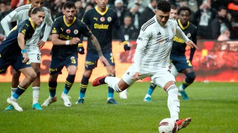 Fenerbahçe deplasmanda ilk kez gol yedi Fenerbahçe deplasmanda ilk kez gol yedi