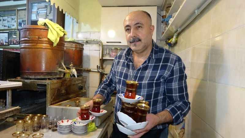 81 yıllık çay evi Van'da nostalji mekanı oldu 81 yıllık çay evi Van'da nostalji mekanı oldu