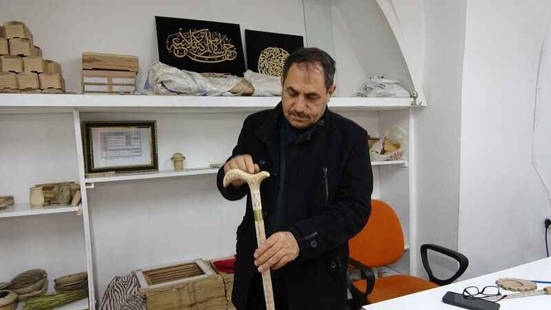 Mardinli usta, sedefçiliği tek başına ayakta tutmaya çalışıyor Mardinli usta, sedefçiliği tek başına ayakta tutmaya çalışıyor