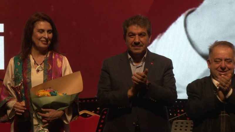 Bu yıl 4.'sü düzenlenen Esenler Film Festivali'nin açılışı yapıldı Bu yıl 4.'sü düzenlenen Esenler Film Festivali'nin açılışı yapıldı