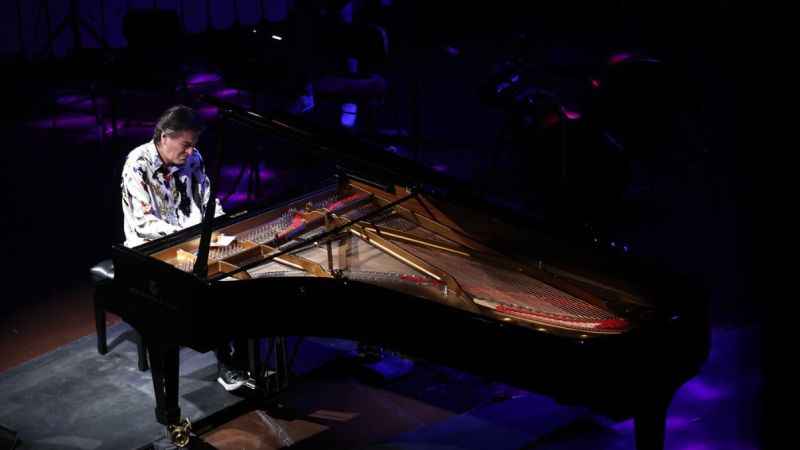 Dorantes, Antalya'da flamenko rüzgarı estirdi Dorantes, Antalya'da flamenko rüzgarı estirdi