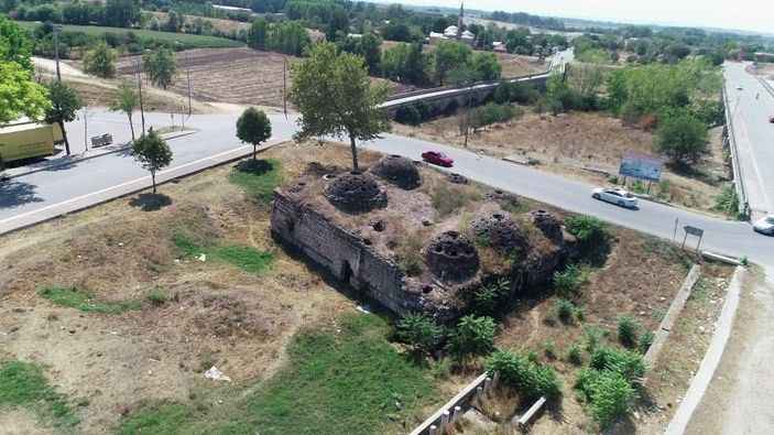 Bakanlık atıl durumdaki tarihi eserleri ayağa kaldıracak Bakanlık atıl durumdaki tarihi eserleri ayağa kaldıracak