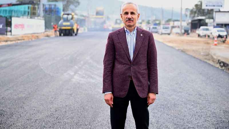 Bakan Uraloğlu: "Projelere gösterilen ilgi Türkiye ekonomisine duyulan güvenin göstergesidir" Bakan Uraloğlu: "Projelere gösterilen ilgi Türkiye ekonomisine duyulan güvenin göstergesidir"