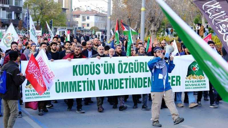 Konya’da Gazze’ye destek yürüyüşü