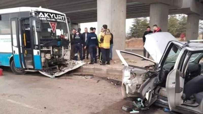 Ankara’da halk otobüsü ile otomobil çarpıştı: 4 yaralı Ankara’da halk otobüsü ile otomobil çarpıştı: 4 yaralı