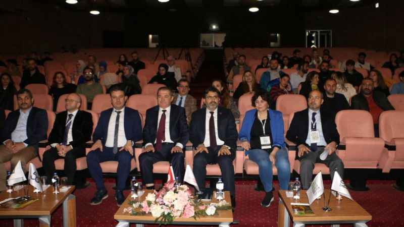 1. Uluslararası Dicle Belgesel ve Kısa Film Festivali başladı 1. Uluslararası Dicle Belgesel ve Kısa Film Festivali başladı