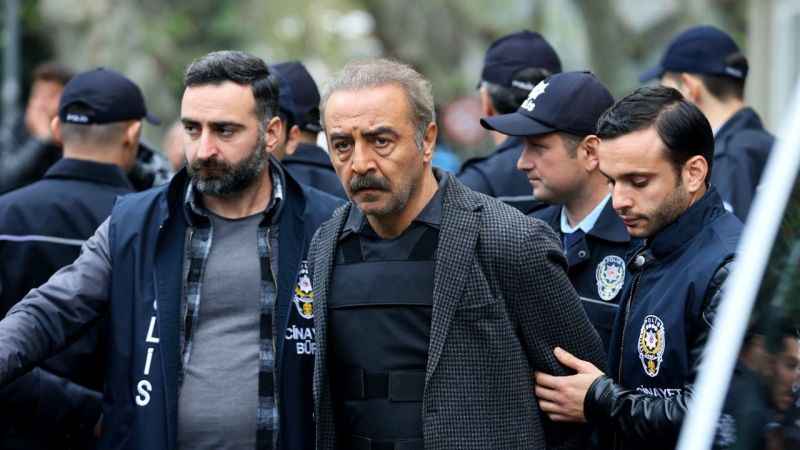 Yılmaz Erdoğan, ‘İnci Taneleri’ ile ekrana geliyor Yılmaz Erdoğan, ‘İnci Taneleri’ ile ekrana geliyor