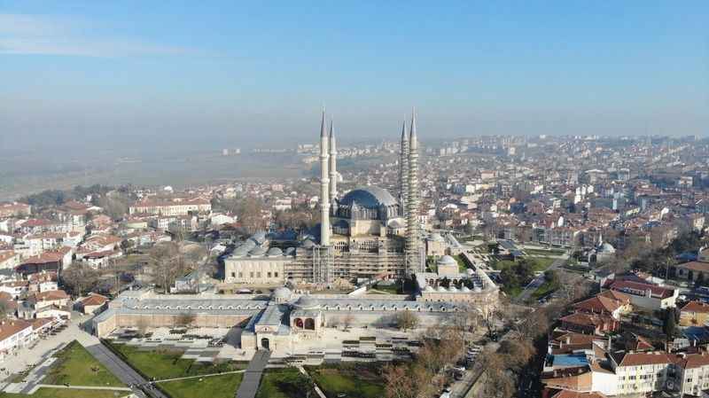 Selimiye Camii'nin üç minaresinde çalışmalar bitti Selimiye Camii'nin üç minaresinde çalışmalar bitti