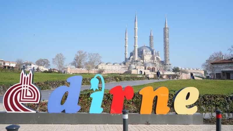 Selimiye Camii'nin üç minaresinde çalışmalar bitti Selimiye Camii'nin üç minaresinde çalışmalar bitti