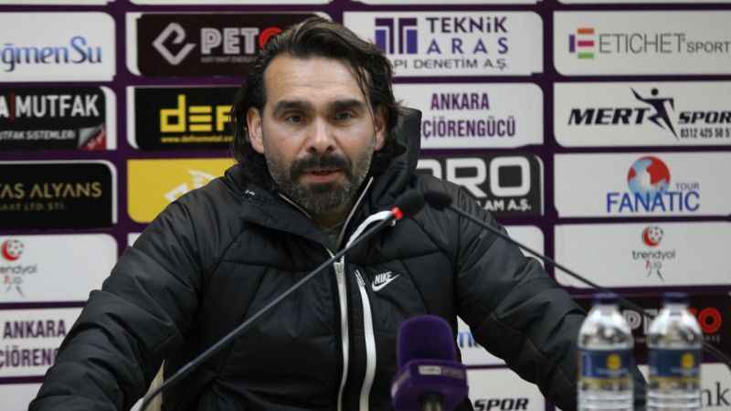 Cenk Özcan: “En iyi şekilde eski günlerimize geri döneceğiz” Cenk Özcan: “En iyi şekilde eski günlerimize geri döneceğiz”