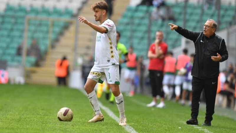 Bursaspor’da Bilal Güney ve Mustafa Genç de kadro dışı kaldı
