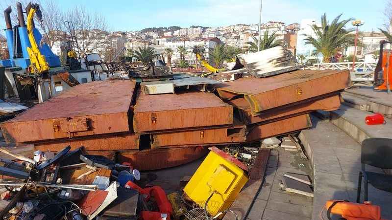 Kayıp mürettebatı arama çalışmaları devam ediyor