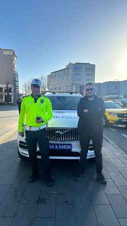 Lüks polis araçlarına vatandaşlardan büyük ilgi