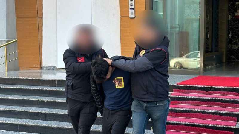 Şehitlere hakaret eden zanlı tutuklandı Şehitlere hakaret eden zanlı tutuklandı