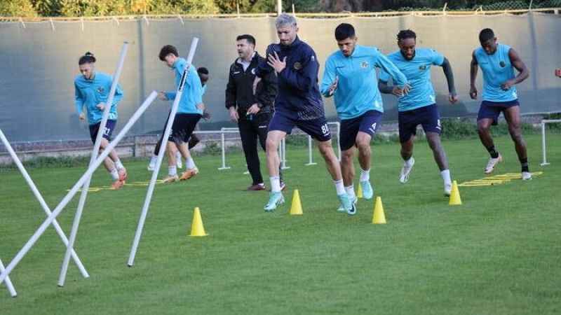 Corendon Alanyaspor'da Alanyaspor hazırlıkları Corendon Alanyaspor'da Alanyaspor hazırlıkları