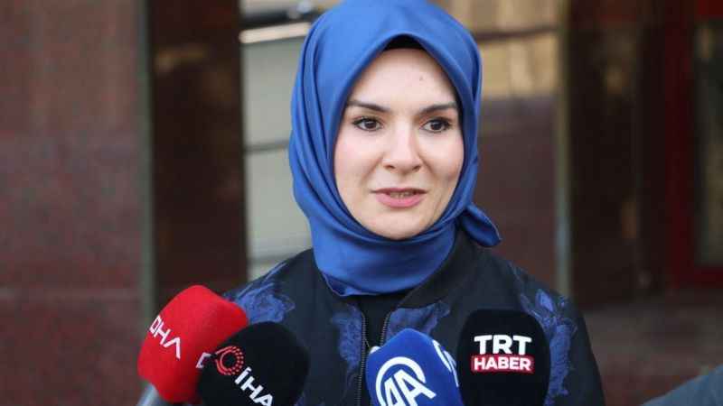 Bakan Göktaş'tan yaralanan askerlere ziyaret Bakan Göktaş'tan yaralanan askerlere ziyaret