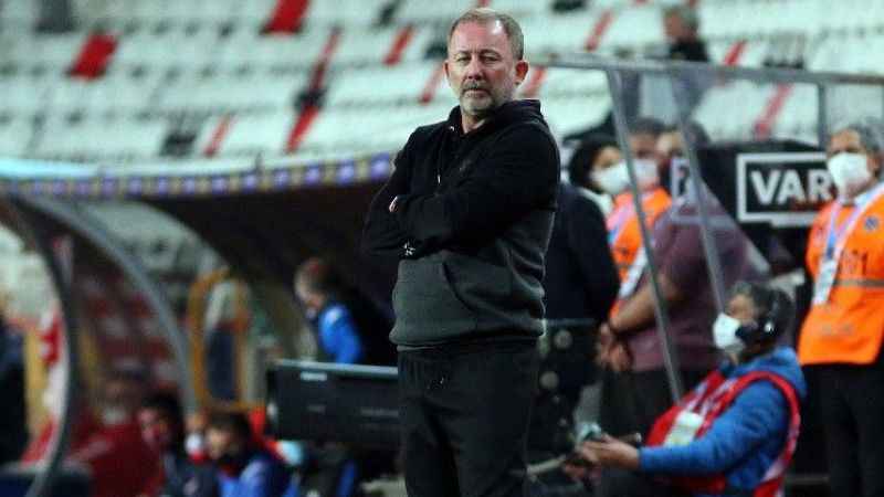 Antalyaspor'da Sergen Yalçın dönemi Antalyaspor'da Sergen Yalçın dönemi