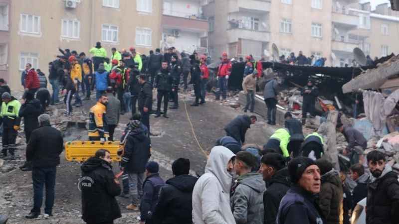 60 kişinin hayatını kaybettiği binanın müteahhidine hapis cezası istemiyle dava