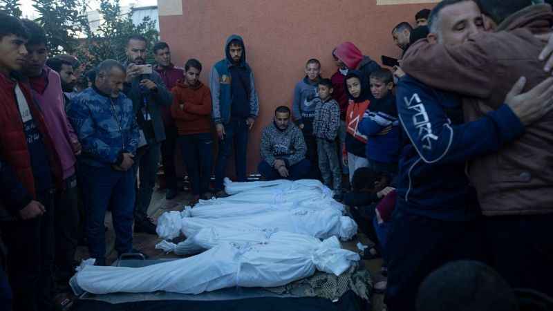 Gazze Şeridi’ne saldırılar devam ediyor: 37 ölü Gazze Şeridi’ne saldırılar devam ediyor: 37 ölü