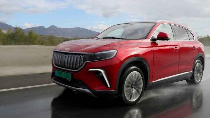 Bakan Kacır Togg ile KKTC sokaklarında