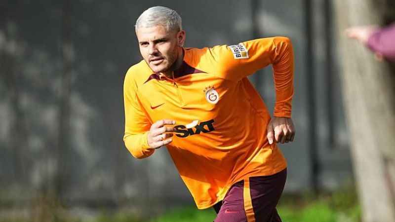 Galatasaray'ın golcüsü Icardi, Trabzonspor maçı kamp kadrosunda