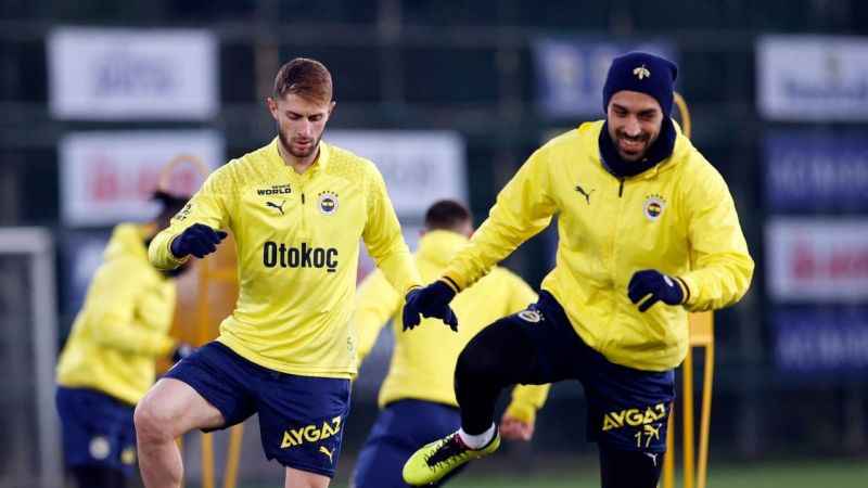 Fenerbahçe, RAMS Başakşehir maçına hazır