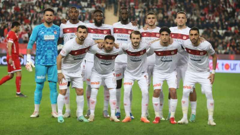 Sivasspor Beşiktaş karşısına 6 eksikle çıkacak Sivasspor Beşiktaş karşısına 6 eksikle çıkacak