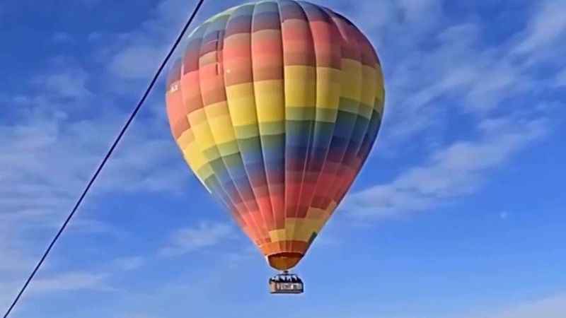 Kayseri'den havalanan sıcak hava balonu Niğde'ye indi Kayseri'den havalanan sıcak hava balonu Niğde'ye indi