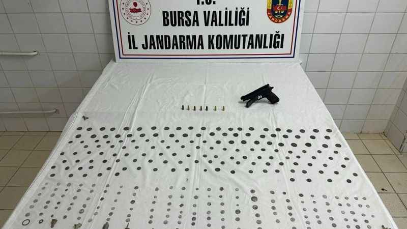 Bursa'da Roma dönemine ait 297 adet tarihi eser ele geçirildi