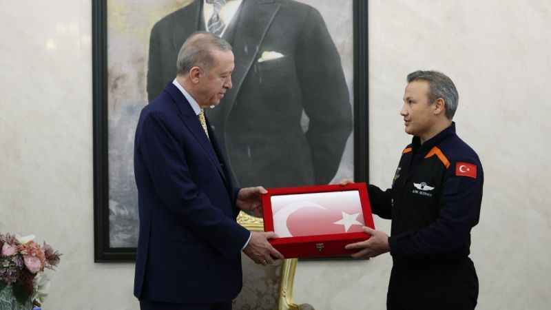 Cumhurbaşkanı Erdoğan, Türkiye'nin ilk astronotu Gezeravcı'yı kabul etti