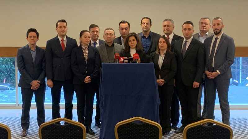 İYİ Parti yönetiminden 16 kişi istifa etti