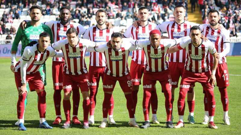 Sivasspor’da Hatayspor maçı kamp kadrosu belli oldu Sivasspor’da Hatayspor maçı kamp kadrosu belli oldu