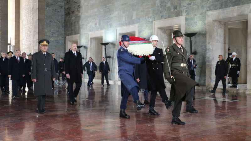 Azerbaycan Cumhurbaşkanı Aliyev, Anıtkabir'i ziyaret etti