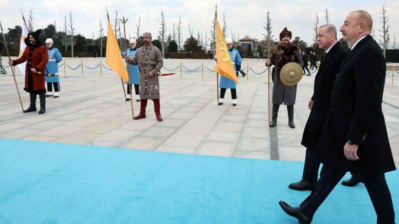 Cumhurbaşkanı Erdoğan, Azerbaycan Cumhurbaşkanı Aliyev'i resmi törenle karşıladı