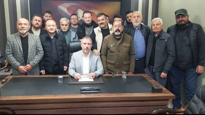 Uşak İYİ Parti’de toplu istifa