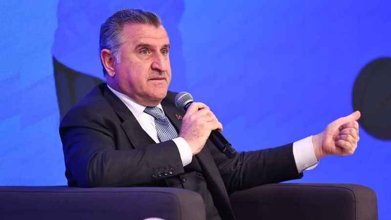 Bakan Bak’tan Fenerbahçe’ye tebrik mesajı