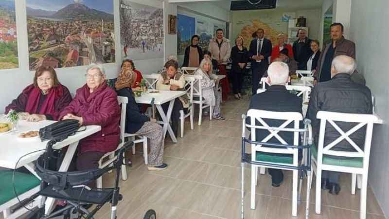 Türkiye’de yaşlı nüfusu son beş yılda yüzde 21,4 arttı Türkiye’de yaşlı nüfusu son beş yılda yüzde 21,4 arttı