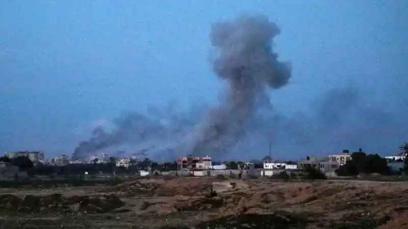 İsrail ordusu, Gazze Şeridi’nin merkezine yeni saldırı başlattı