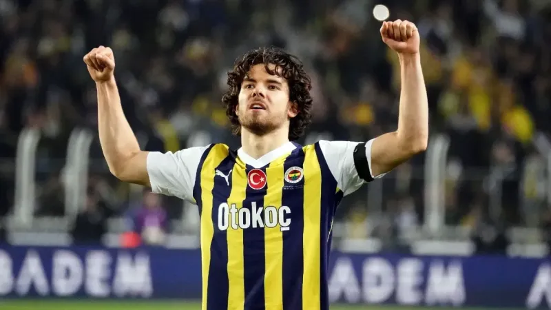 Fenerbahçe’den Ferdi Kadıoğlu açıklaması Fenerbahçe’den Ferdi Kadıoğlu açıklaması